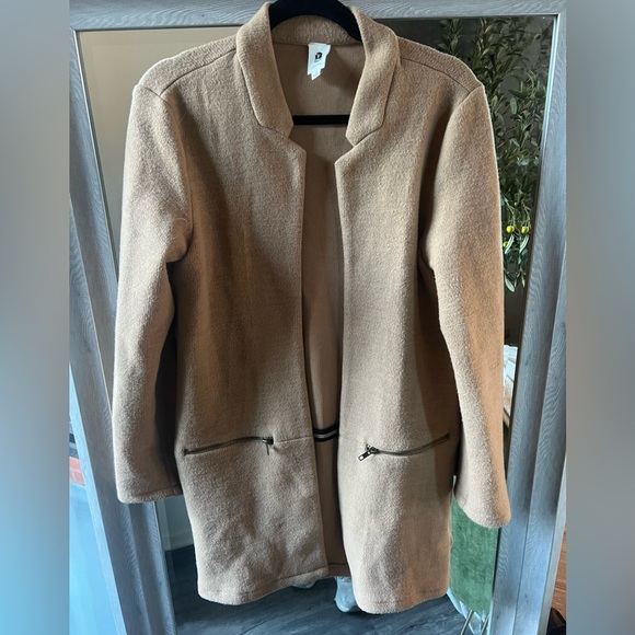 Women's Tan Coat - Picture 1 of 4